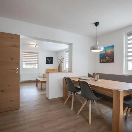 Alp Line Apartment *